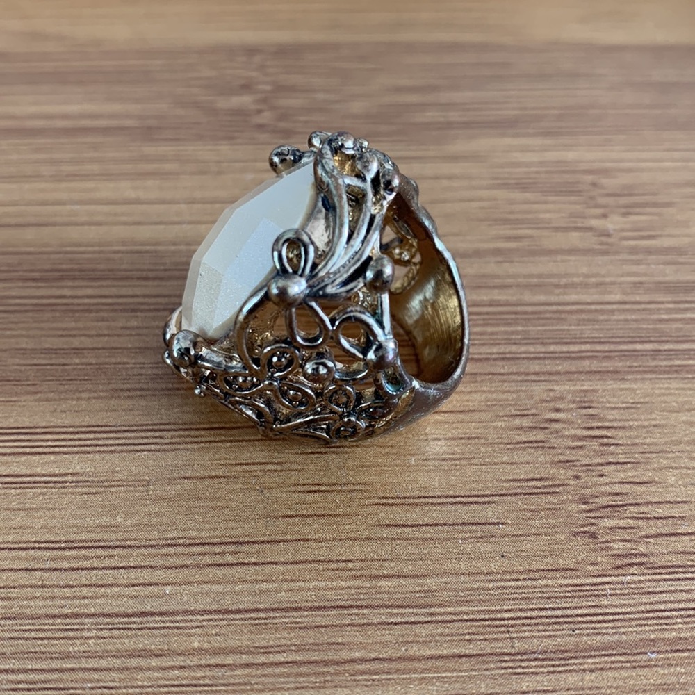 Statement ring - Picture 2 of 4